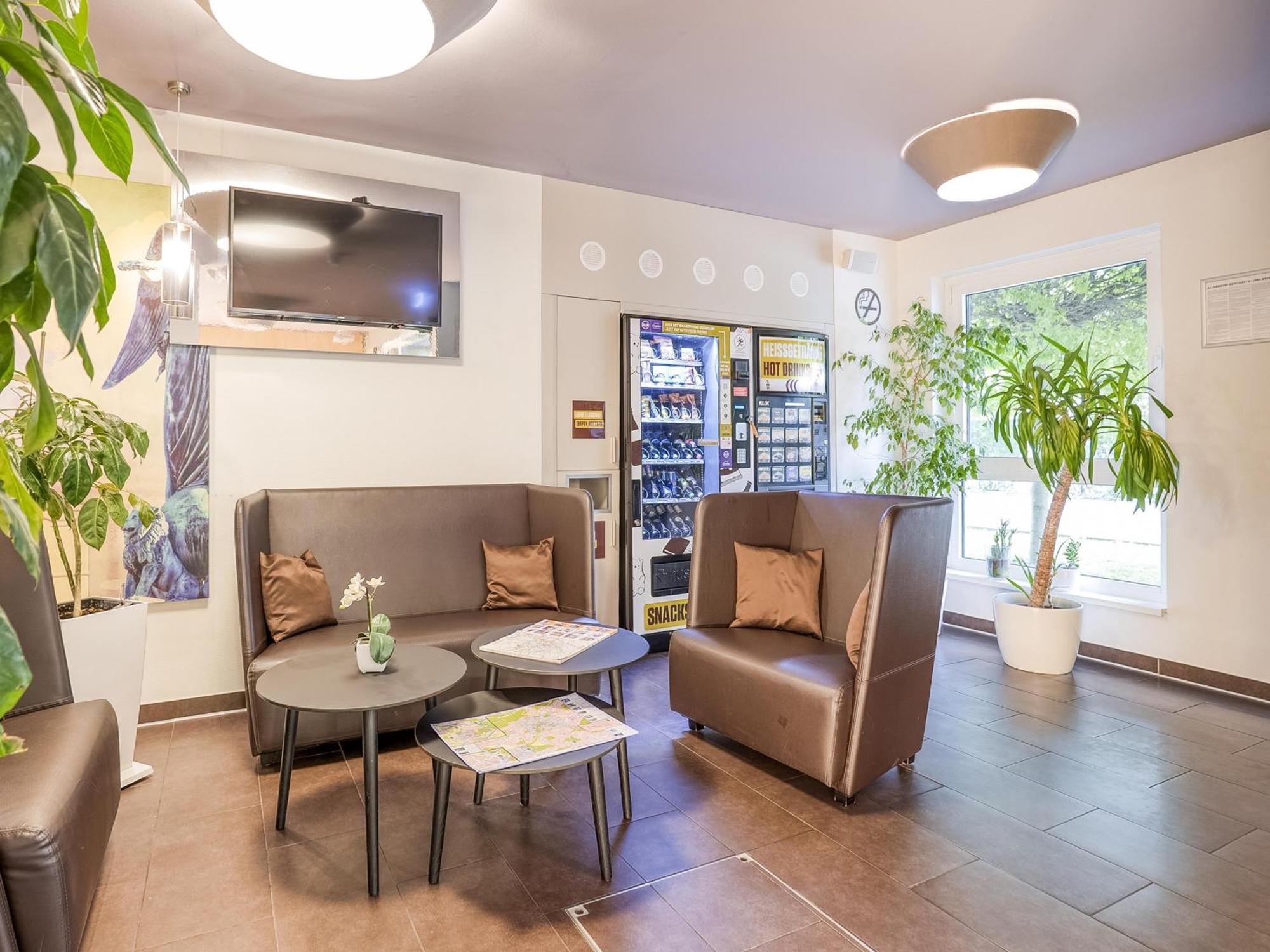 B&B Hotel Stuttgart-Vaihingen Экстерьер фото