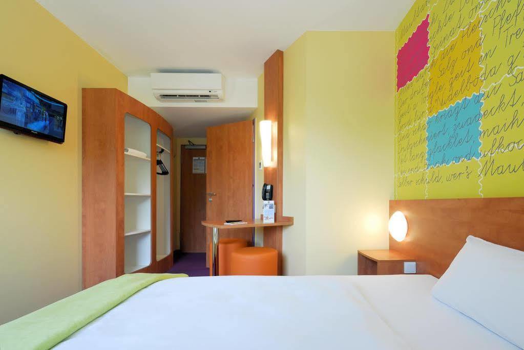 B&B Hotel Stuttgart-Vaihingen Экстерьер фото